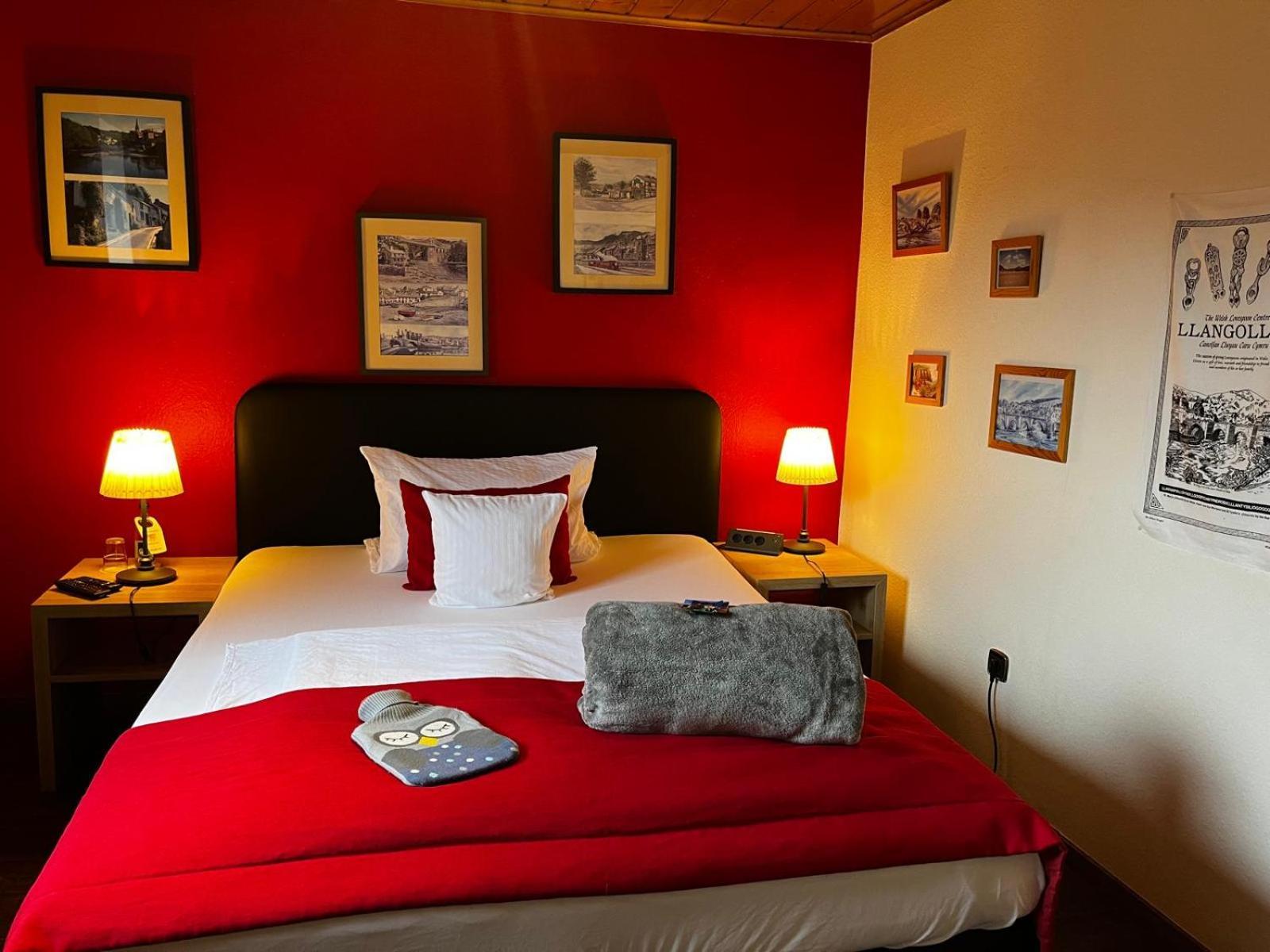 Henblas Hotel Neuenrade Esterno foto