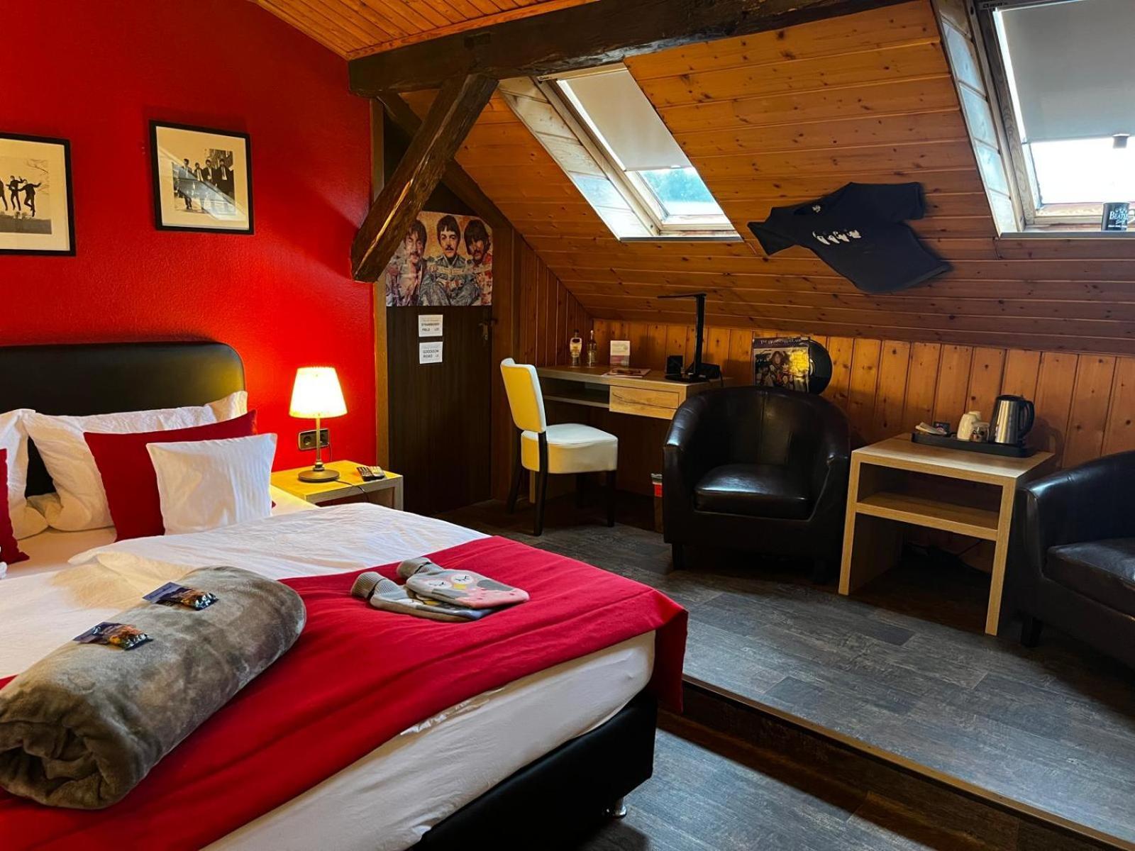 Henblas Hotel Neuenrade Esterno foto