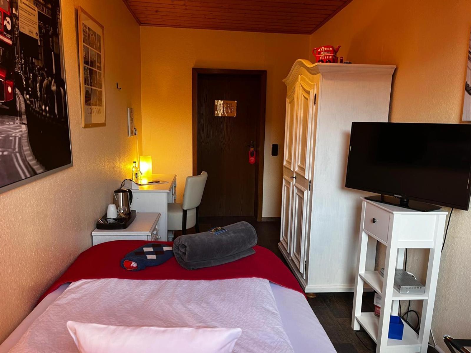 Henblas Hotel Neuenrade Esterno foto